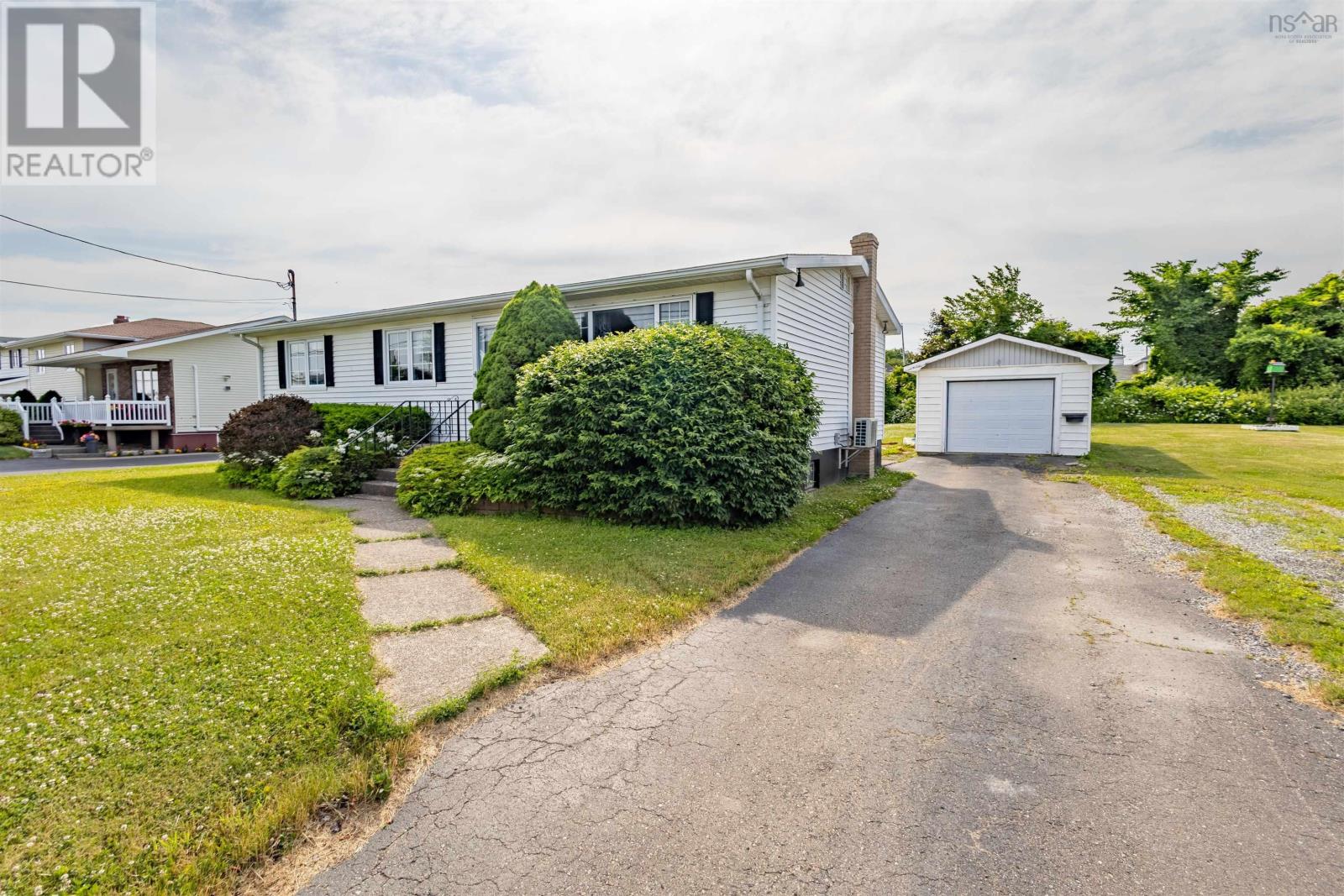 116 Brookland Street, Glace Bay, Nova Scotia  B1A 1B4 - Photo 29 - 202519518