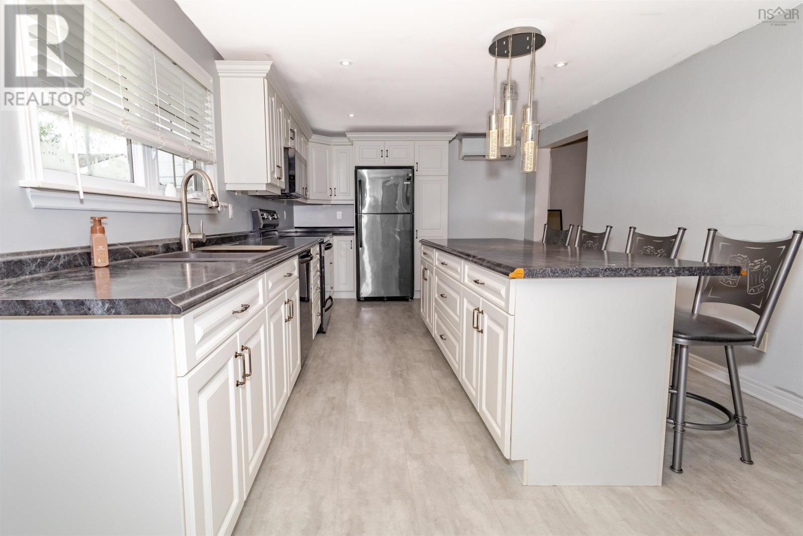 116 Brookland Street, Glace Bay, Nova Scotia  B1A 1B4 - Photo 8 - 202519518