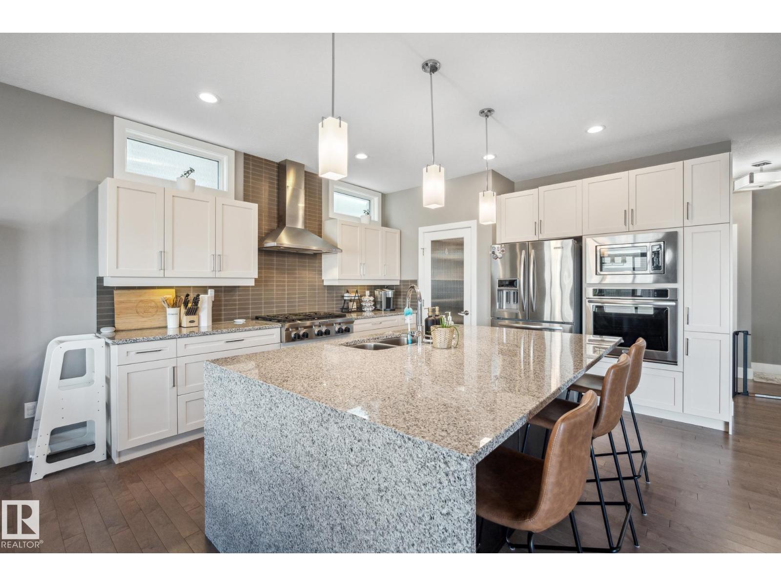 2135 Glenridding Wy Sw, Edmonton, Alberta  T6W 2H4 - Photo 2 - E4455767