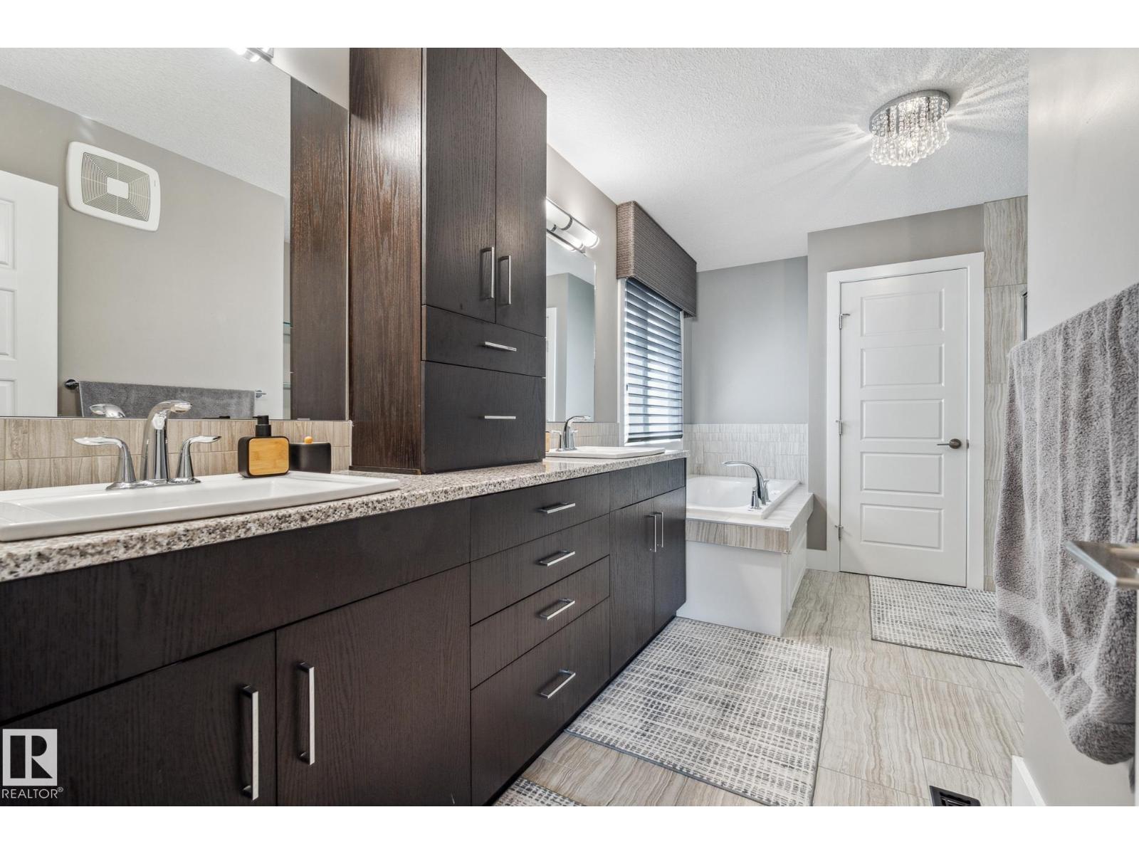 2135 Glenridding Wy Sw, Edmonton, Alberta  T6W 2H4 - Photo 24 - E4455767