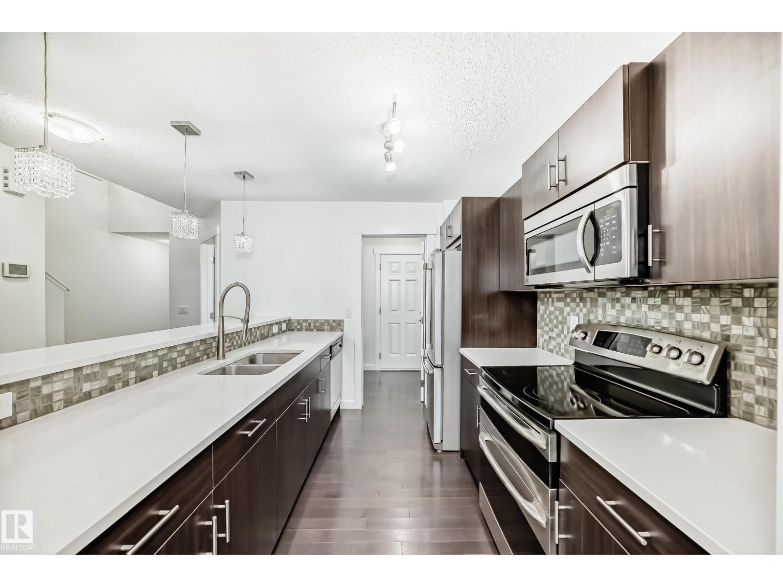 359 Simmonds Wy, Leduc, Alberta  T9E 0T9 - Photo 4 - E4455769