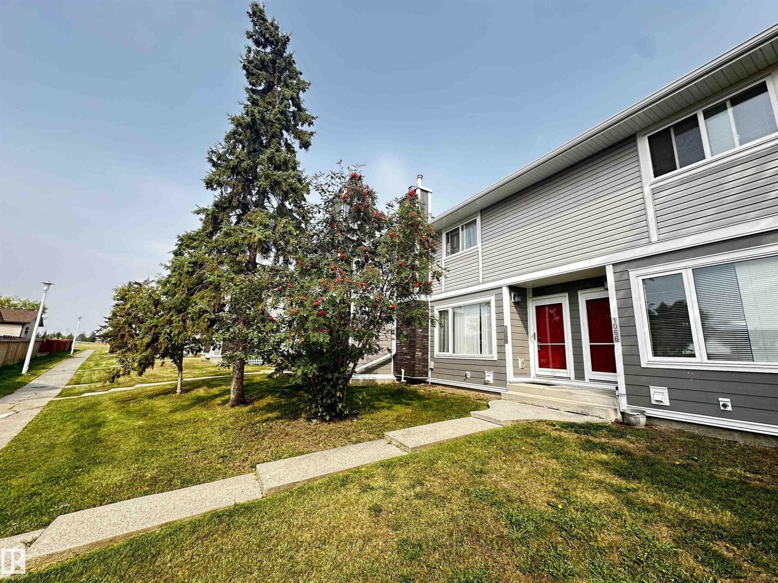 1068 Lakewood Rd N Nw, Edmonton, Alberta  T6K 3T7 - Photo 2 - E4455771