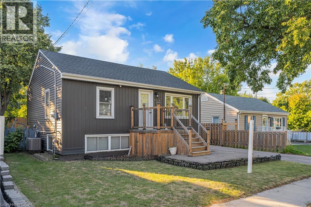 318 East 43rd Street, Hamilton, Ontario  L8T 3C7 - Photo 1 - 40765448