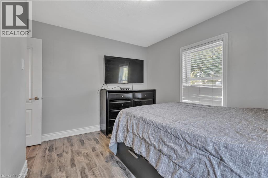 318 East 43rd Street, Hamilton, Ontario  L8T 3C7 - Photo 12 - 40765448