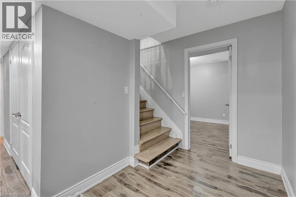 318 East 43rd Street, Hamilton, Ontario  L8T 3C7 - Photo 20 - 40765448