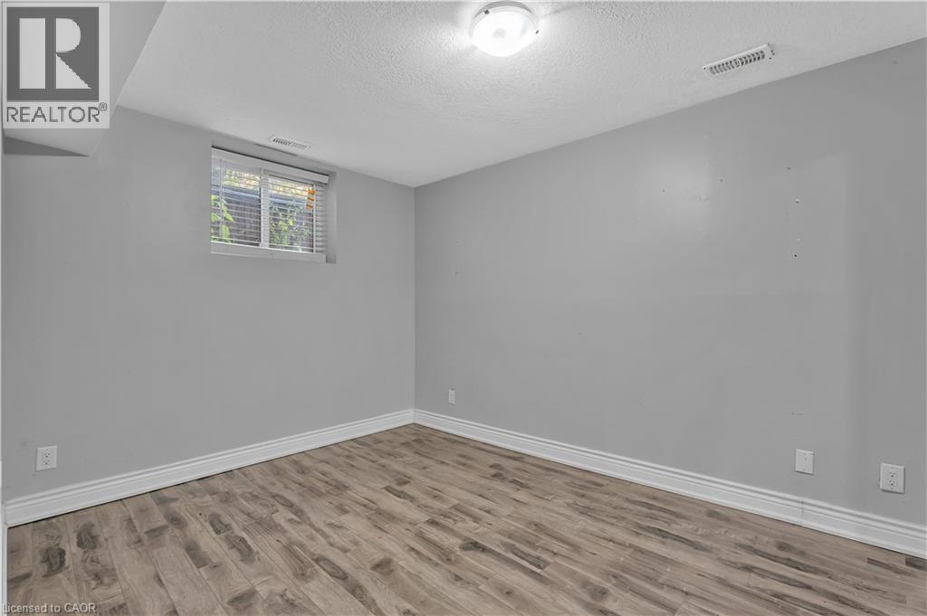 318 East 43rd Street, Hamilton, Ontario  L8T 3C7 - Photo 22 - 40765448
