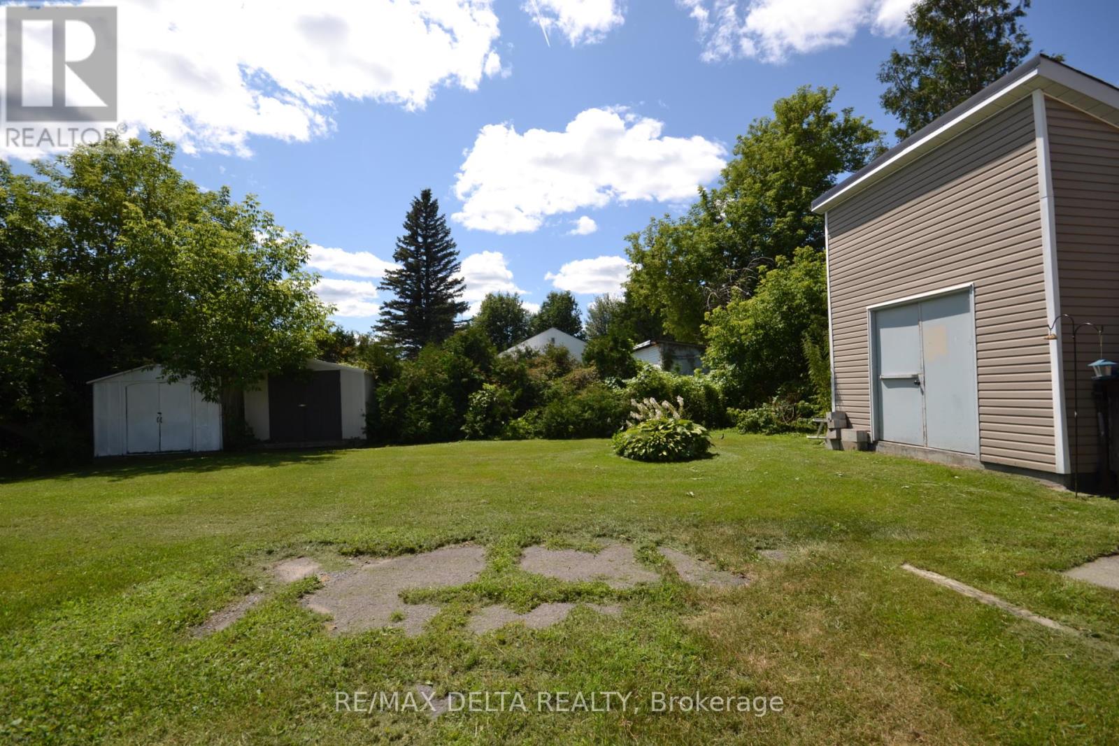 3766 Champlain Street, Clarence-Rockland, Ontario  K0A 1E0 - Photo 14 - X12301883