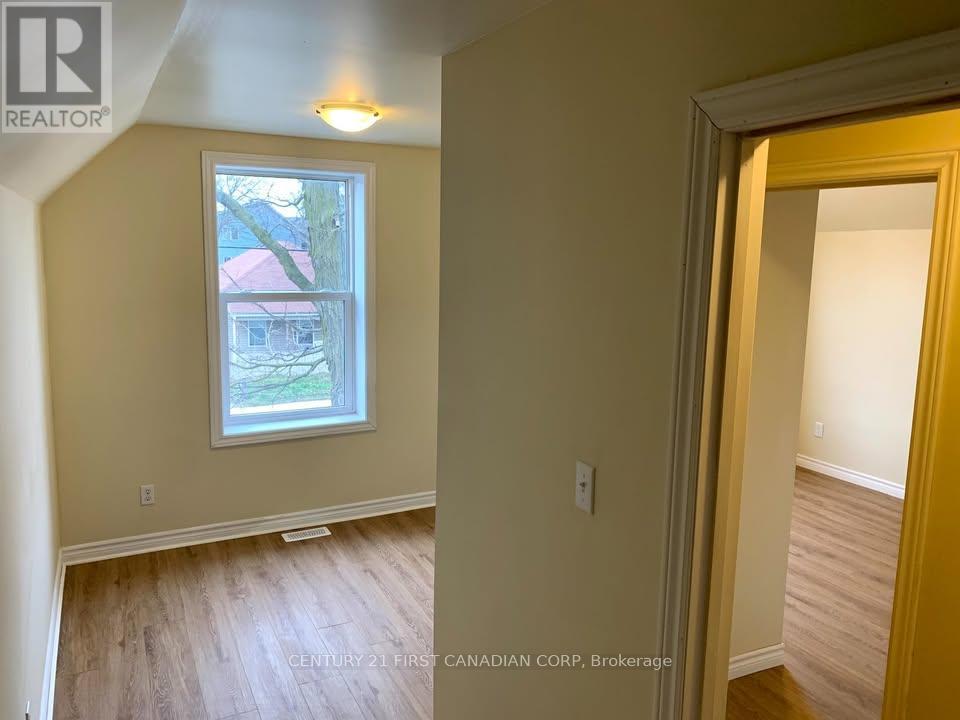 302 Egerton Street, London East, Ontario  N5Z 2G7 - Photo 16 - X12377252