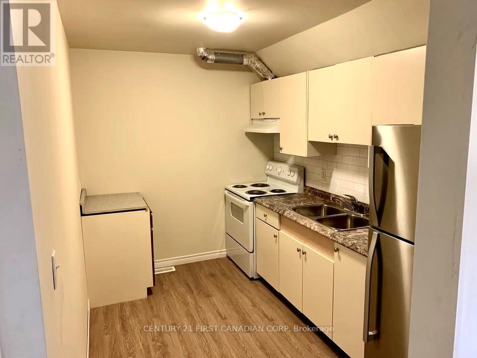 302 Egerton Street, London East, Ontario  N5Z 2G7 - Photo 20 - X12377252