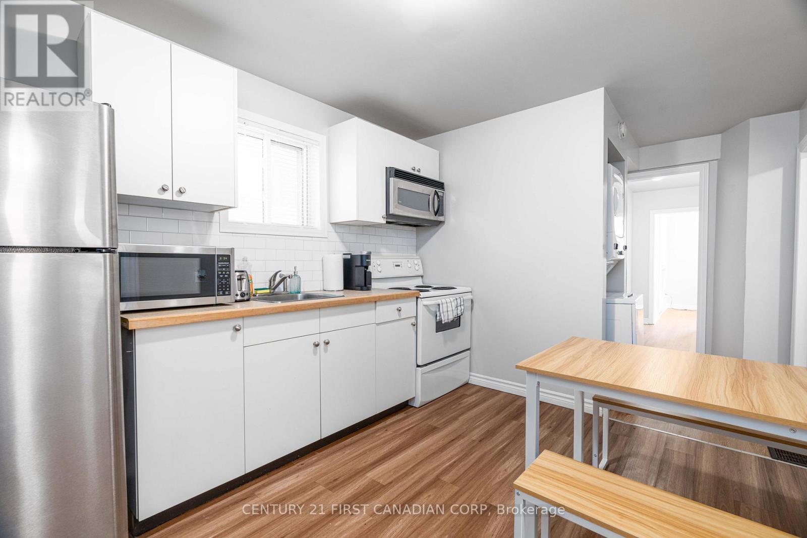302 Egerton Street, London East, Ontario  N5Z 2G7 - Photo 5 - X12377252