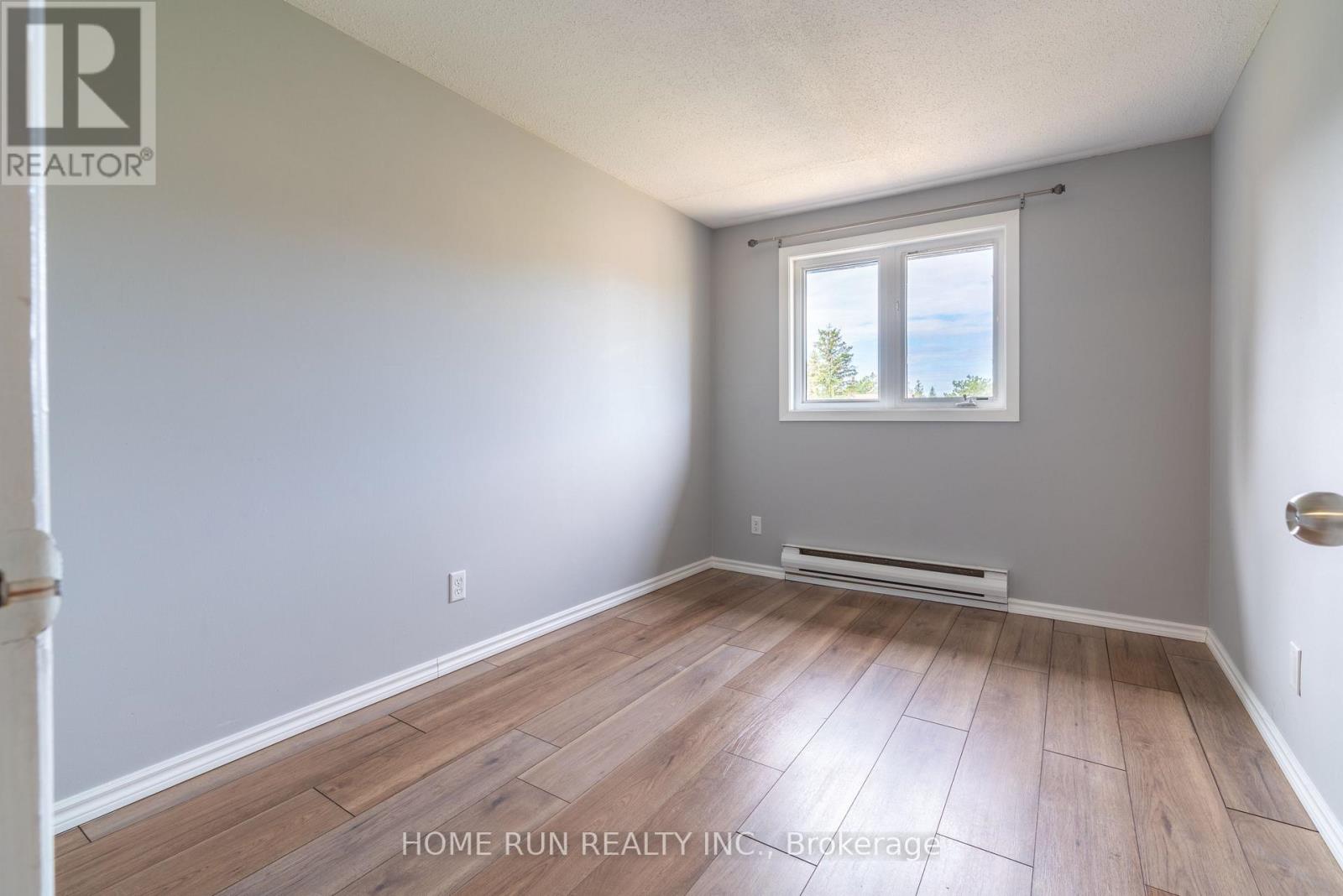22 - 2610 Draper Avenue, Ottawa, Ontario  K2H 8X8 - Photo 15 - X12377270