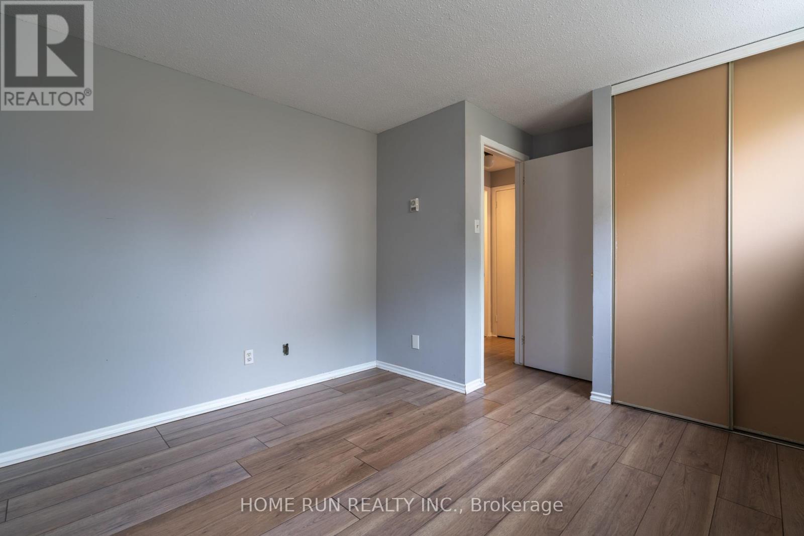 22 - 2610 Draper Avenue, Ottawa, Ontario  K2H 8X8 - Photo 20 - X12377270