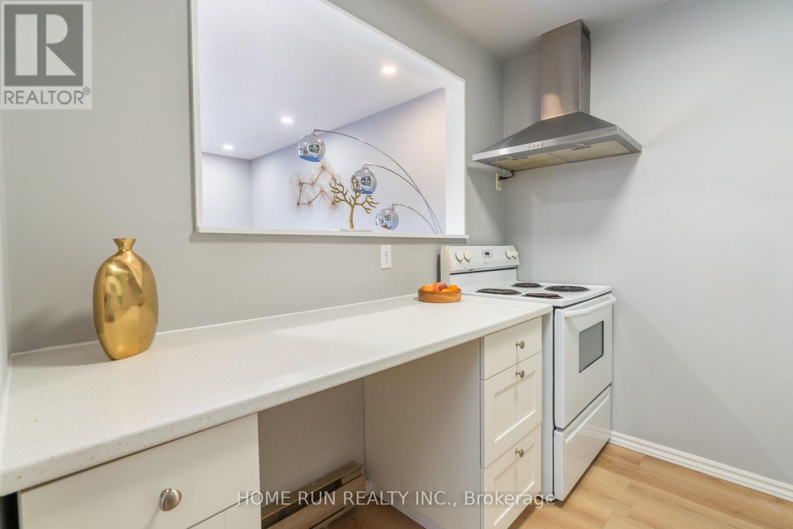 22 - 2610 Draper Avenue, Ottawa, Ontario  K2H 8X8 - Photo 9 - X12377270