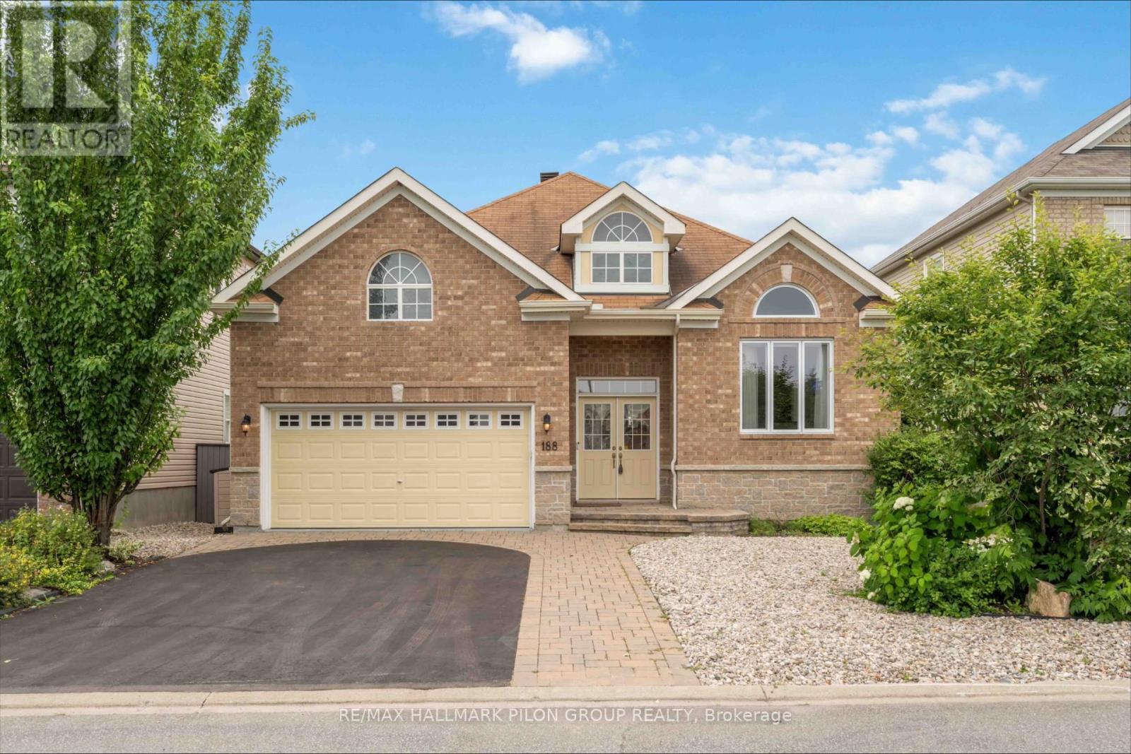 188 WHISPERING WINDS WAY, Ottawa, Ontario