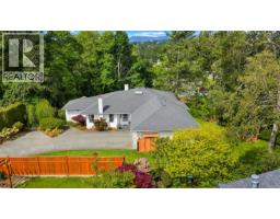 4008 Bow Rd Mt Doug, Saanich, Ca