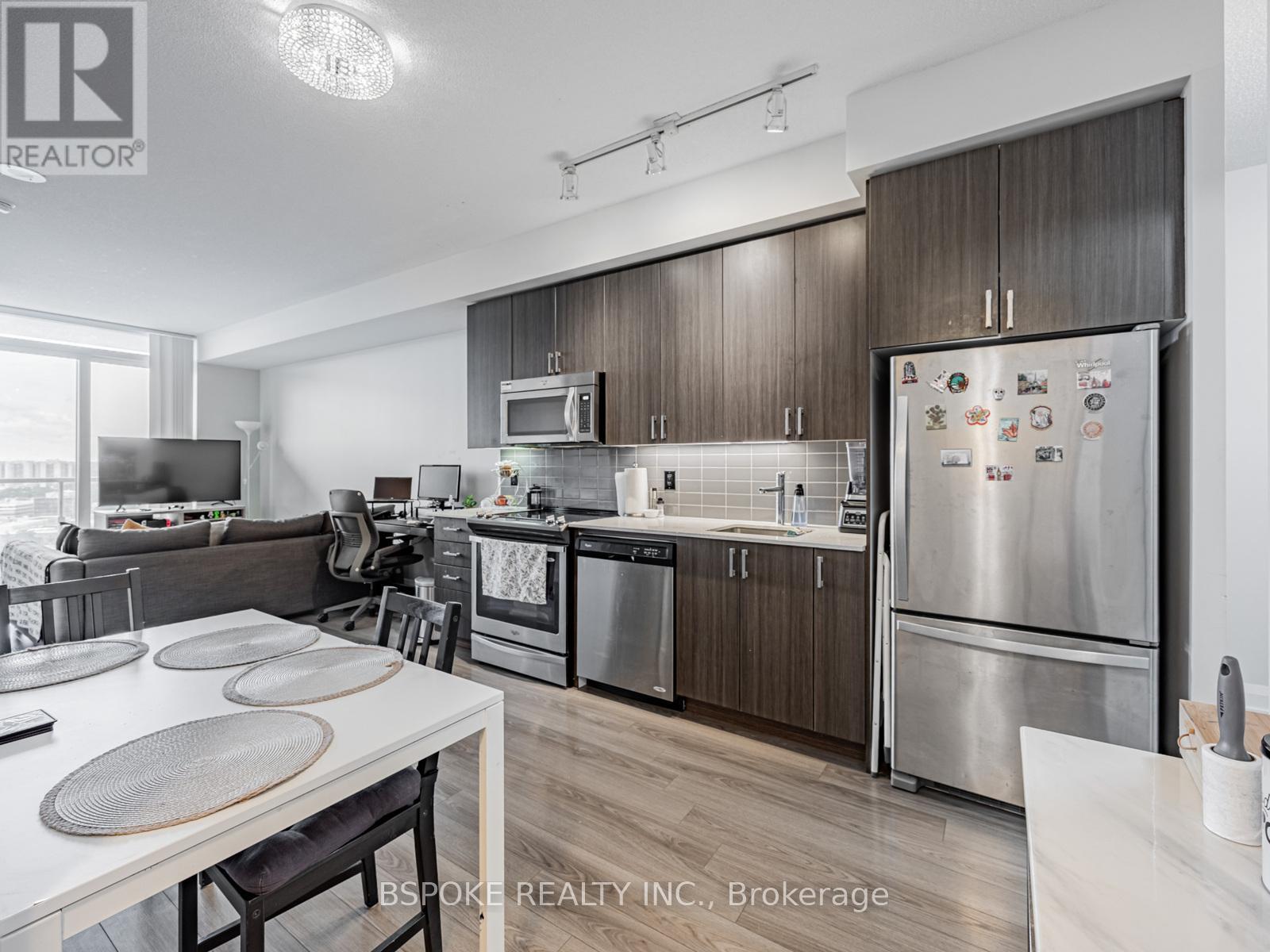 1701 - 18 Graydon Hall Drive, Toronto (Parkwoods-Donalda), Ontario  M3A 0A4 - Photo 7 - C12377012
