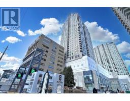 2005 - 8 HILLCREST AVENUE, Toronto, Ontario