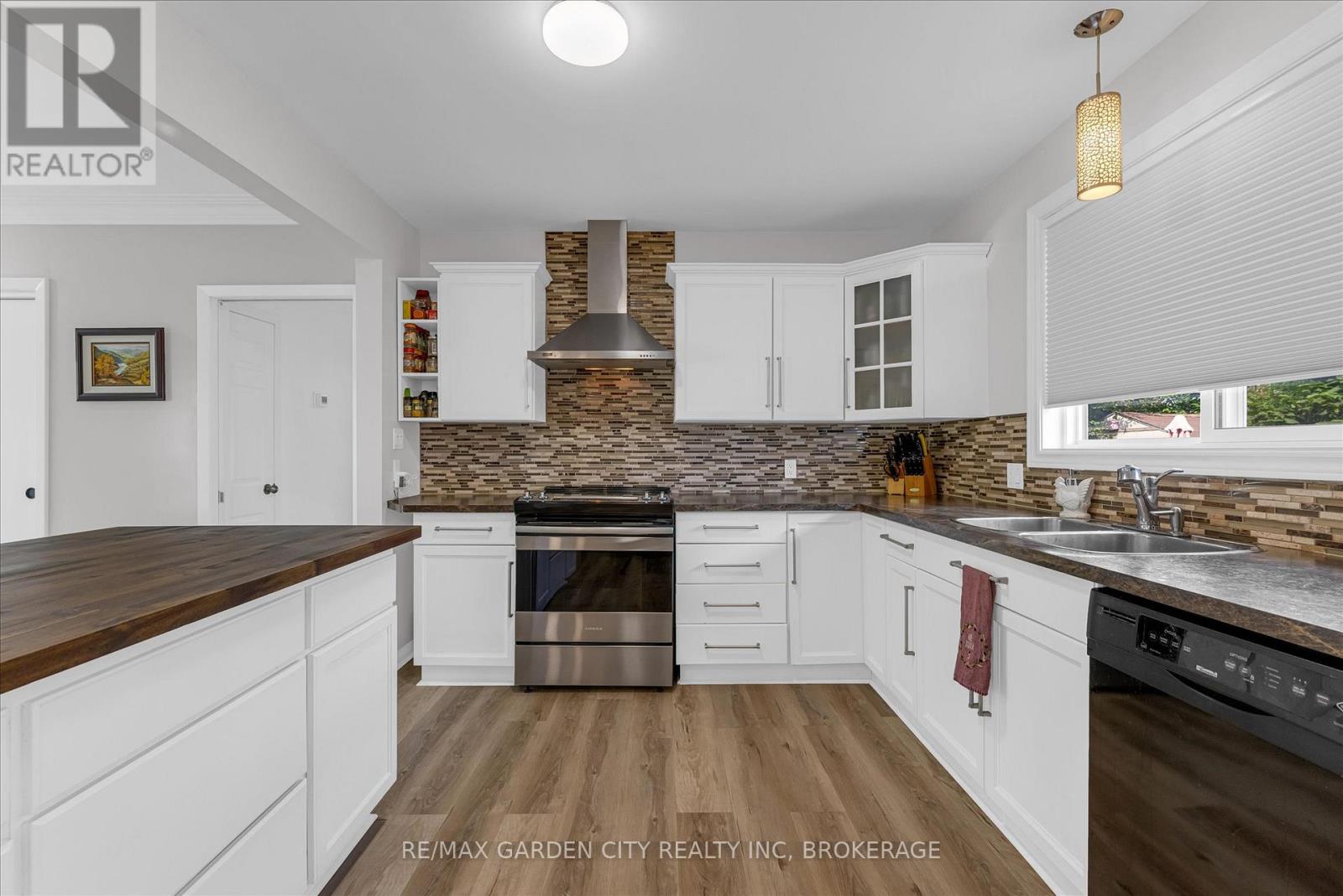 15 Jasmin Crescent, St. Catharines, Ontario  L2T 2B9 - Photo 10 - X12377321