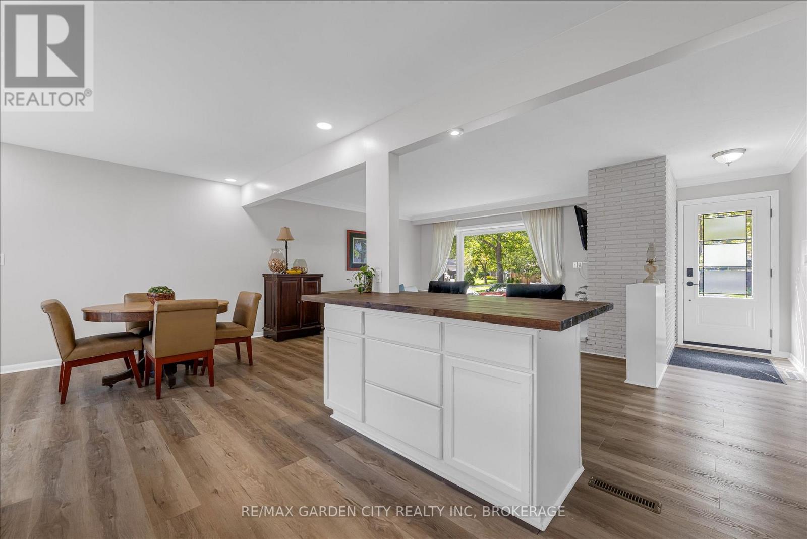 15 Jasmin Crescent, St. Catharines, Ontario  L2T 2B9 - Photo 11 - X12377321