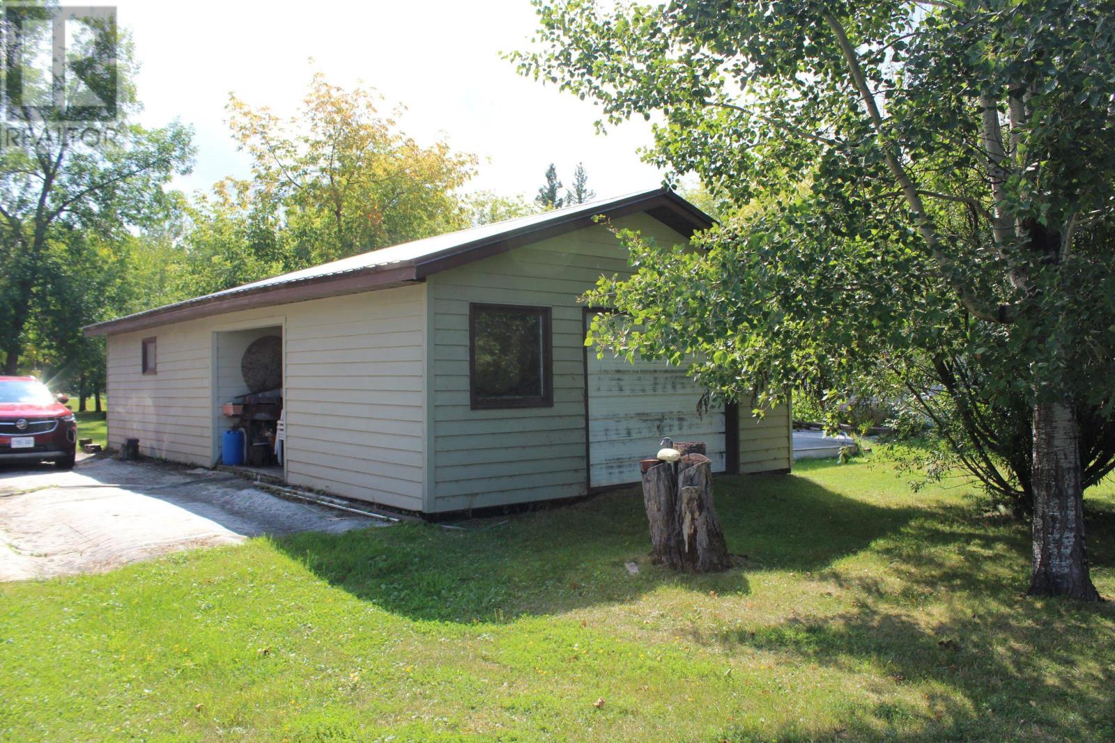 93 Stintzi Dr E, Morson, Ontario  P0W 1J0 - Photo 11 - TB252754