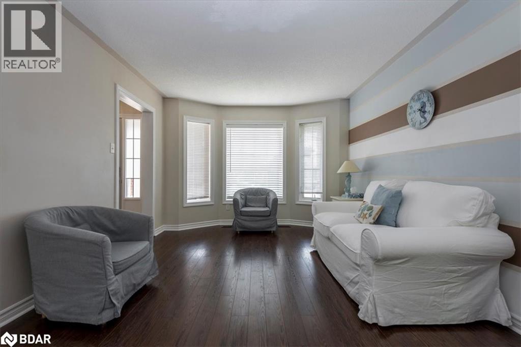 Property at 26 KENWELL Crescent image 4