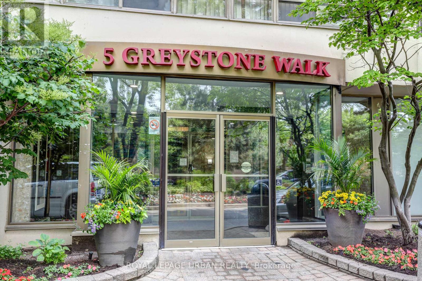 1905 - 5 Greystone Walk Drive, Toronto (Kennedy Park), Ontario  M1K 5J5 - Photo 2 - E12377030