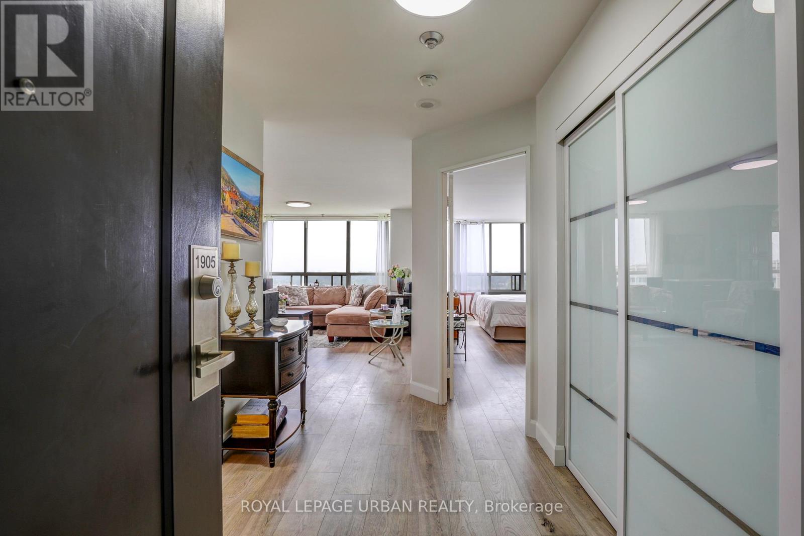 1905 - 5 Greystone Walk Drive, Toronto (Kennedy Park), Ontario  M1K 5J5 - Photo 3 - E12377030