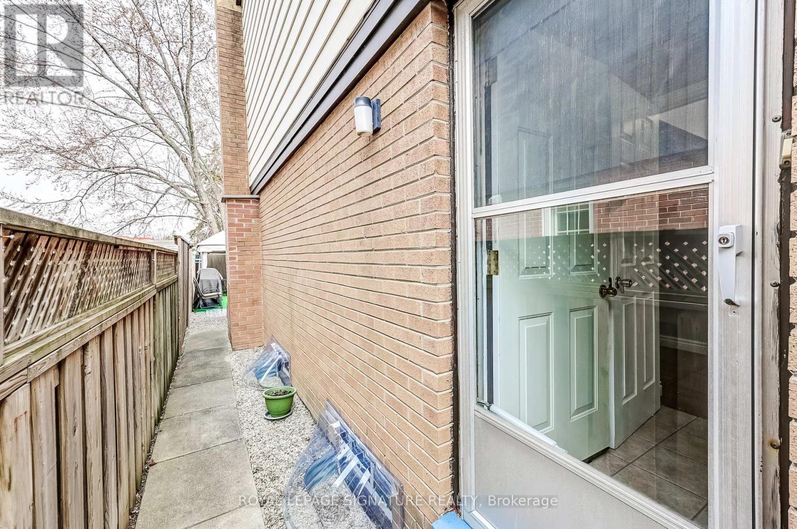 1773 Meadowview Avenue, Pickering (Amberlea), Ontario  L1V 3G7 - Photo 36 - E12377062