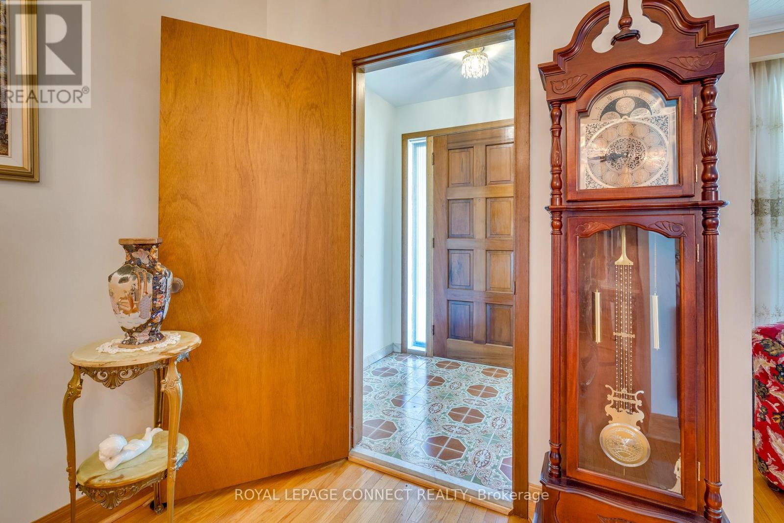 Property at 17 ALTAIR AVENUE image 3
