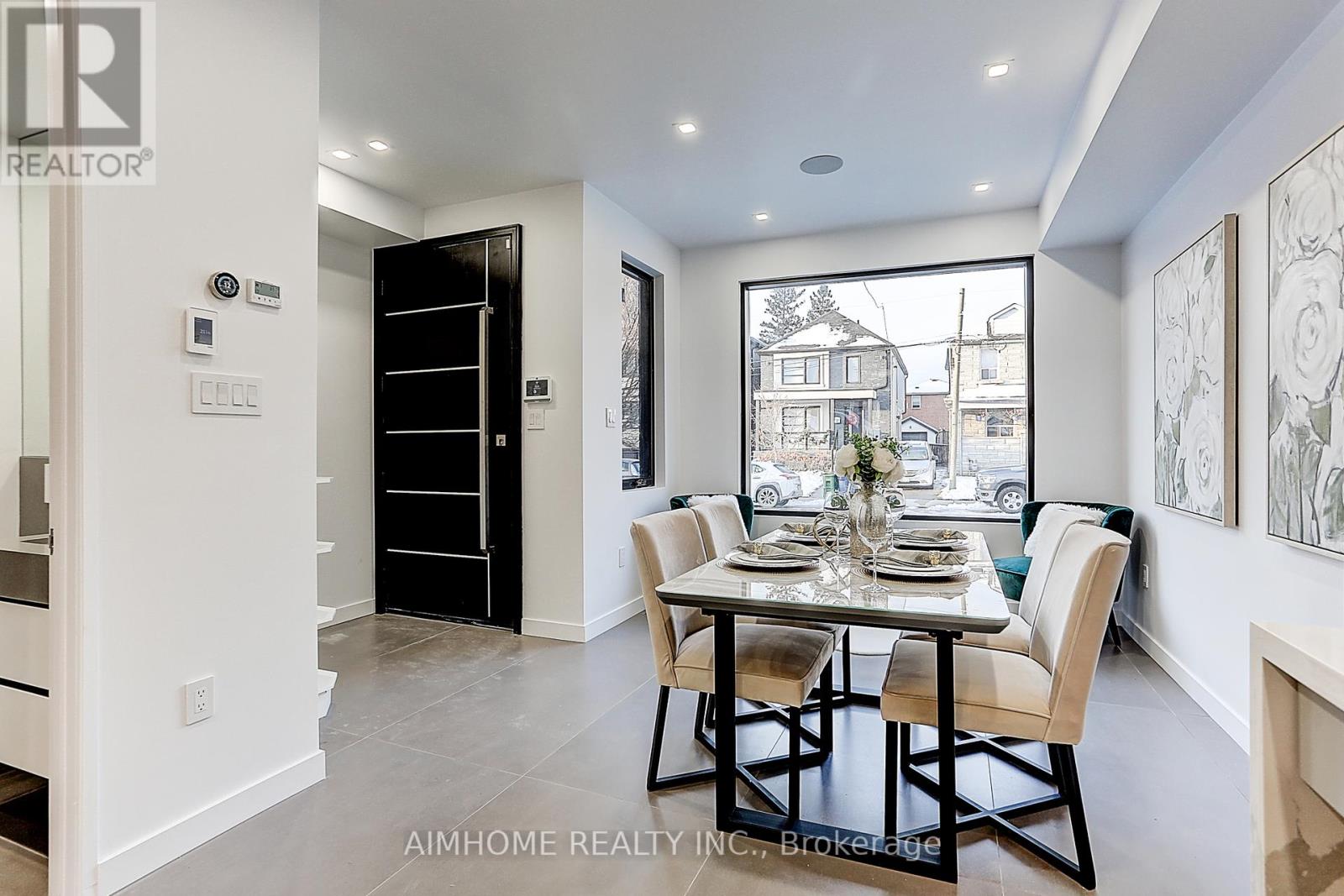 Room 1 - 15 Holborne Avenue, Toronto, Ontario  M4C 2P8 - Photo 12 - E12377193