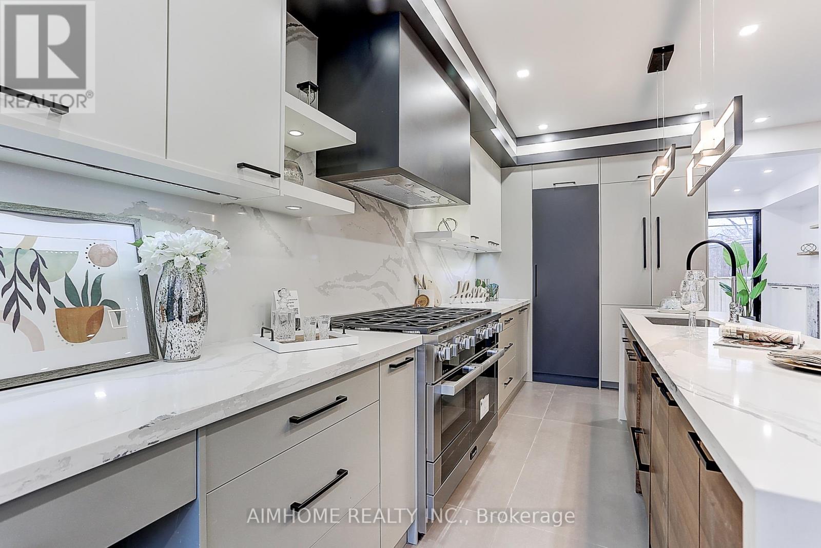 Room 1 - 15 Holborne Avenue, Toronto, Ontario  M4C 2P8 - Photo 15 - E12377193