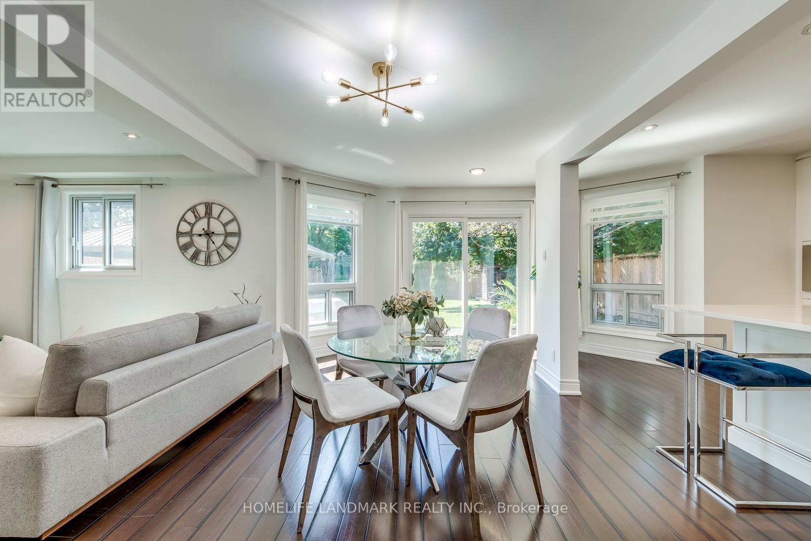 1076 Montrose Abbey Drive, Oakville, Ontario  L6M 1E7 - Photo 17 - W12376340