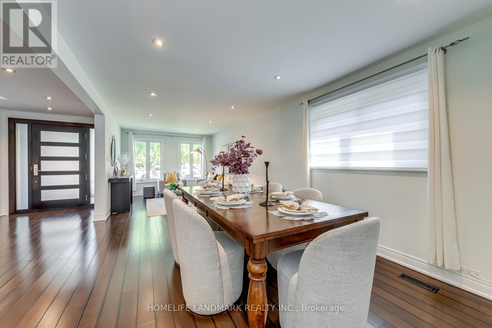 1076 Montrose Abbey Drive, Oakville, Ontario  L6M 1E7 - Photo 10 - W12376340
