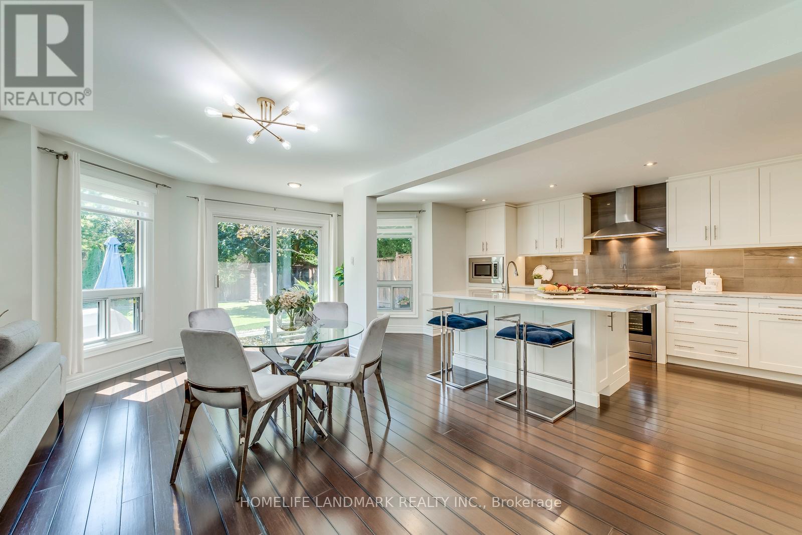1076 Montrose Abbey Drive, Oakville, Ontario  L6M 1E7 - Photo 16 - W12376340