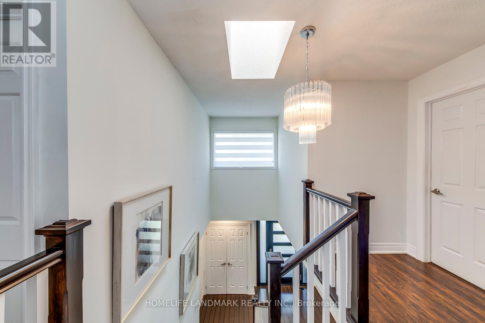 1076 Montrose Abbey Drive, Oakville, Ontario  L6M 1E7 - Photo 29 - W12376340