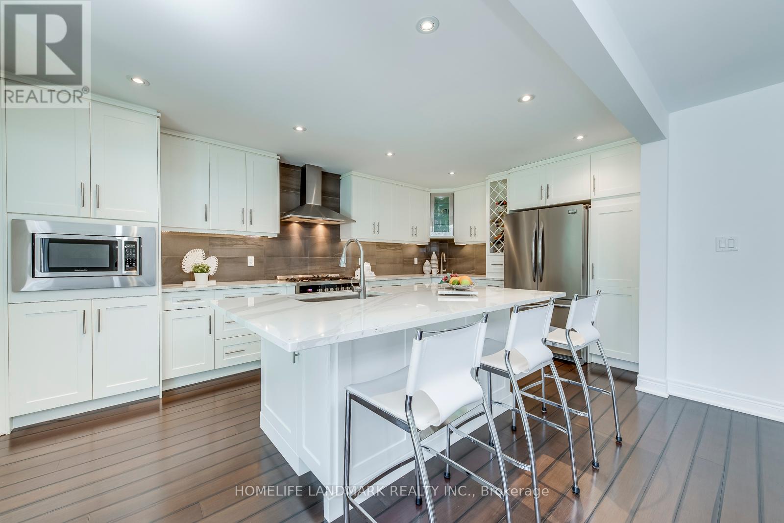 1076 Montrose Abbey Drive, Oakville, Ontario  L6M 1E7 - Photo 24 - W12376340