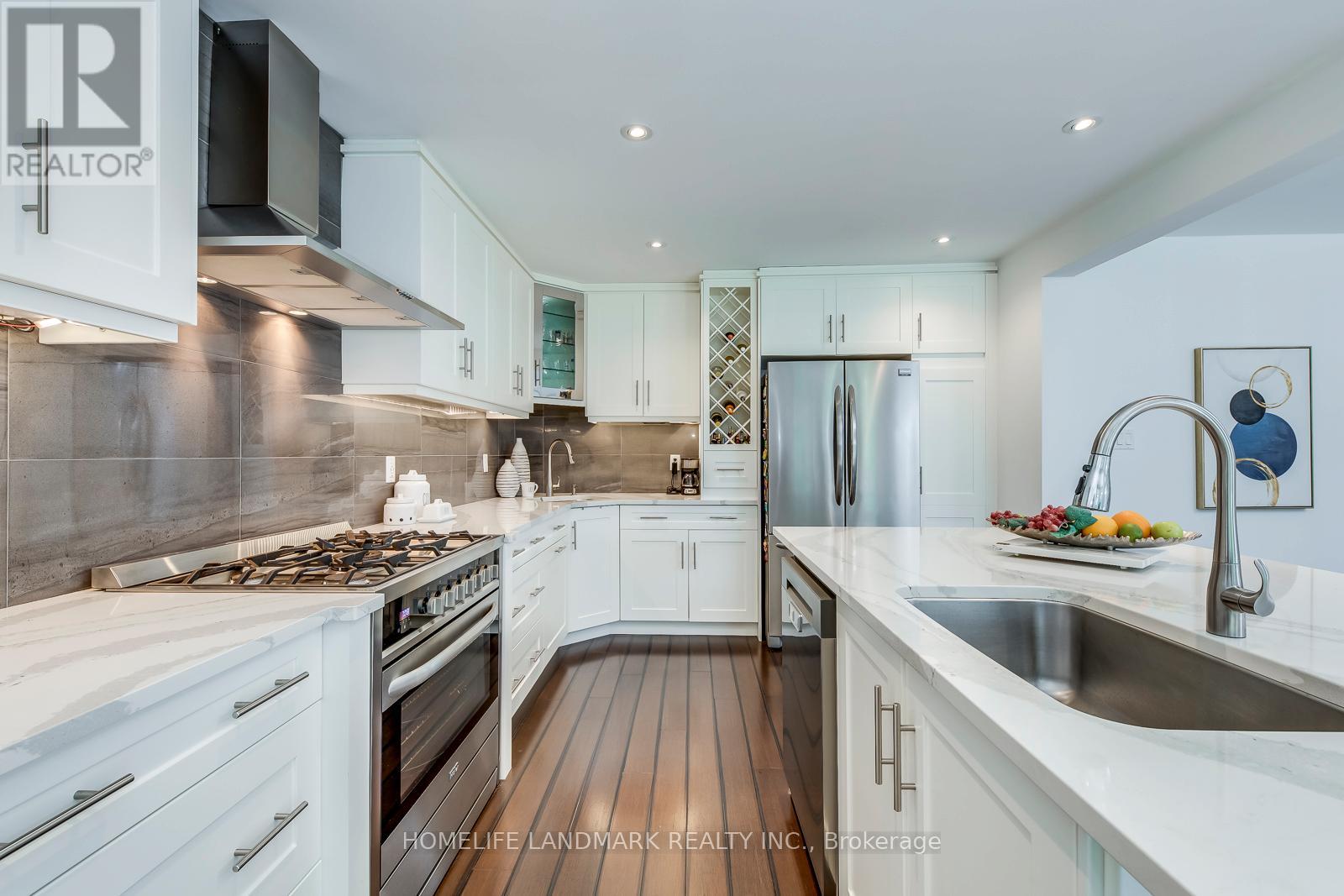 1076 Montrose Abbey Drive, Oakville, Ontario  L6M 1E7 - Photo 20 - W12376340