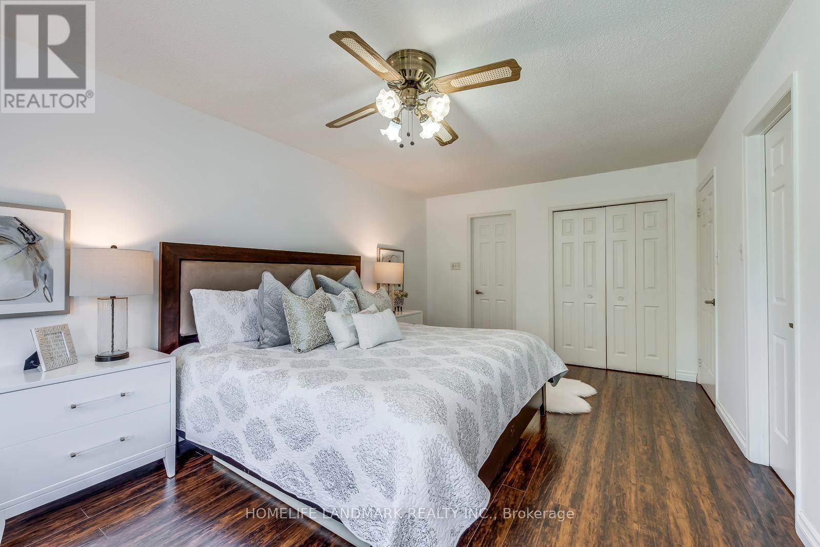 1076 Montrose Abbey Drive, Oakville, Ontario  L6M 1E7 - Photo 31 - W12376340