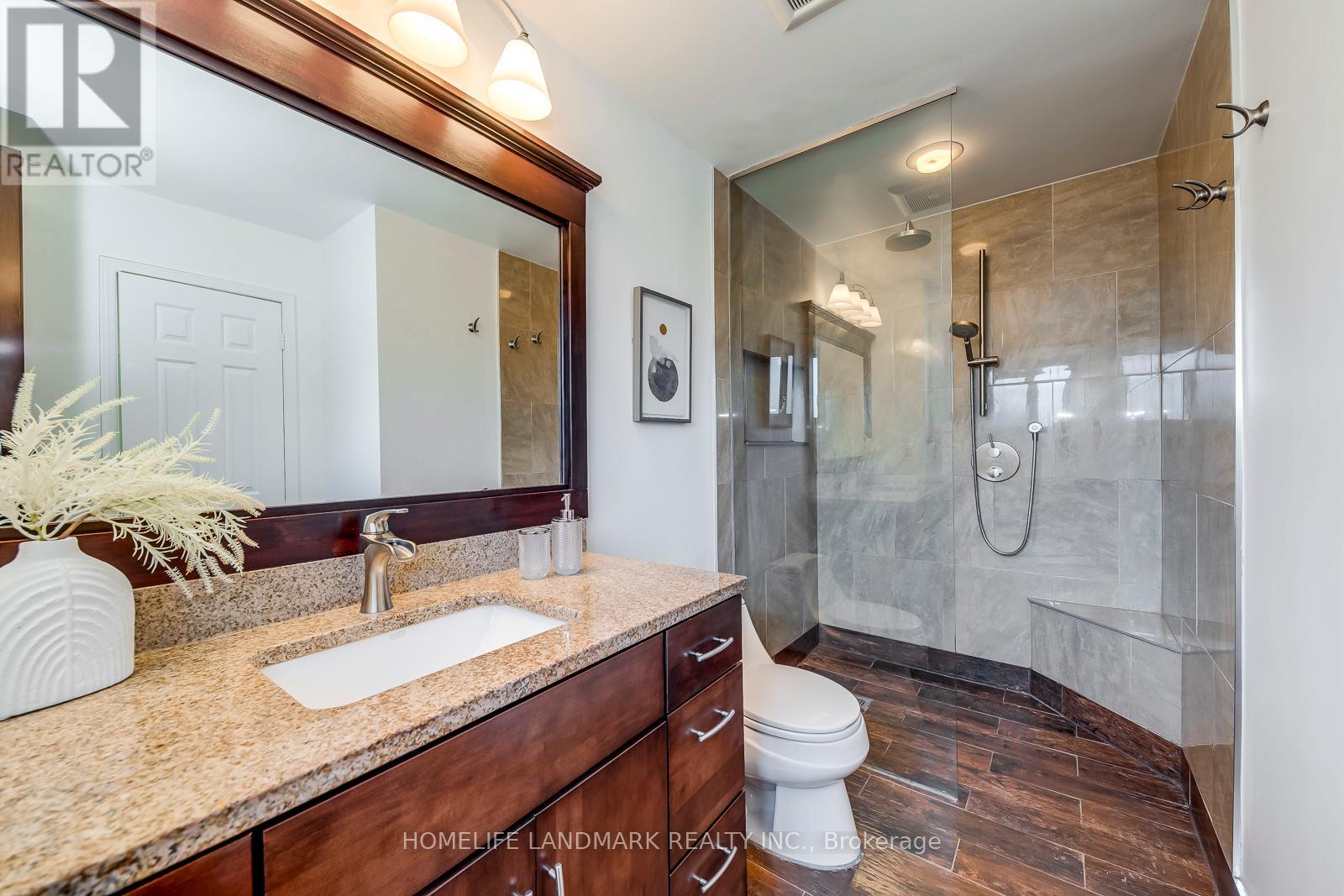 1076 Montrose Abbey Drive, Oakville, Ontario  L6M 1E7 - Photo 32 - W12376340