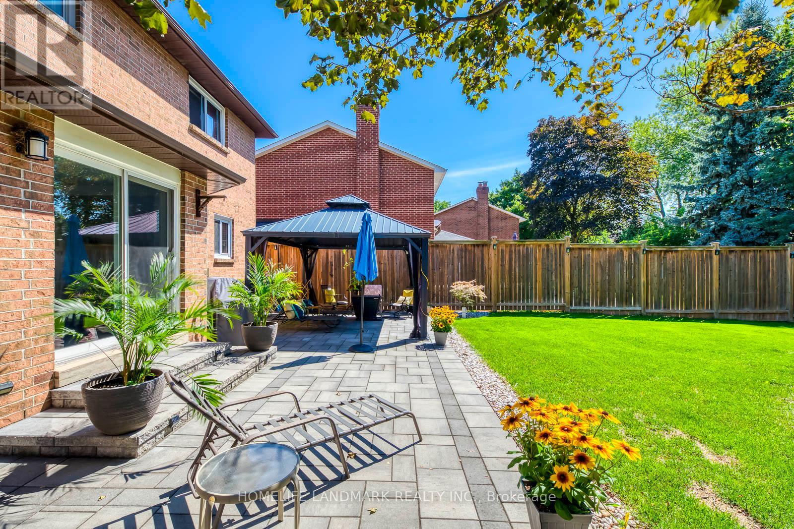 1076 Montrose Abbey Drive, Oakville, Ontario  L6M 1E7 - Photo 43 - W12376340
