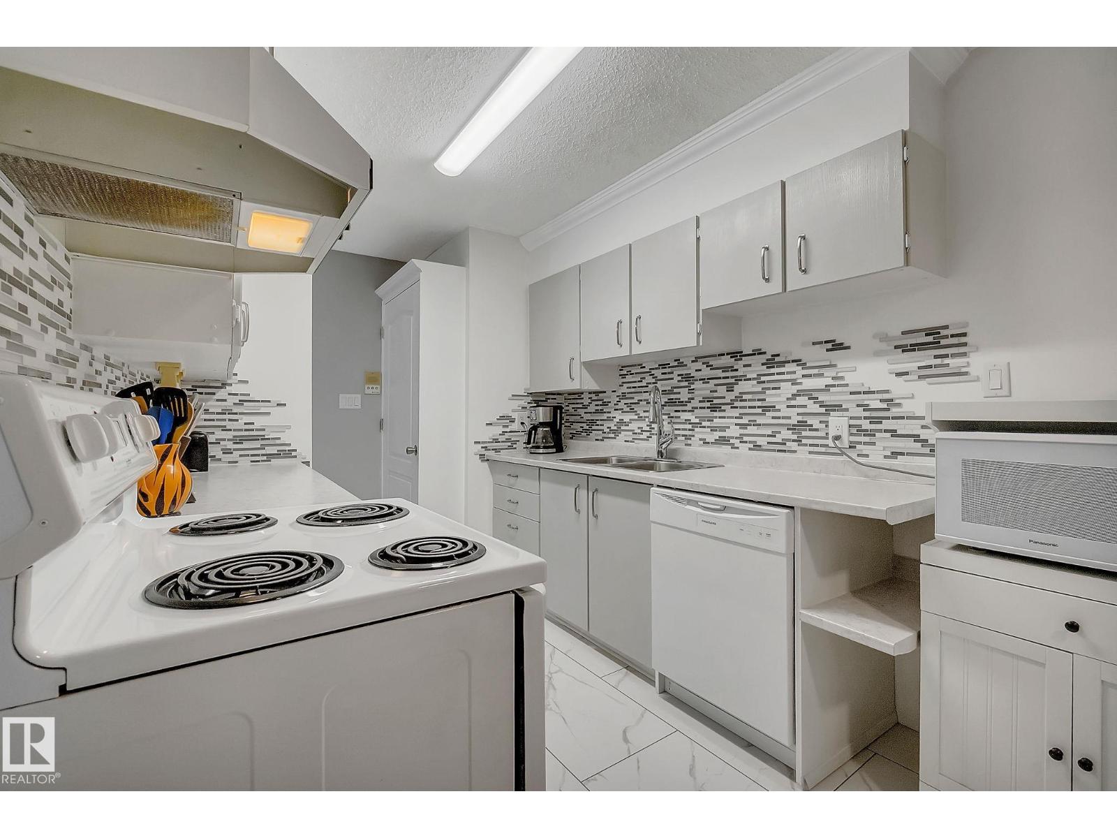 #4 13452 Fort Rd Nw, Edmonton, Alberta  T5A 1C5 - Photo 11 - E4455781
