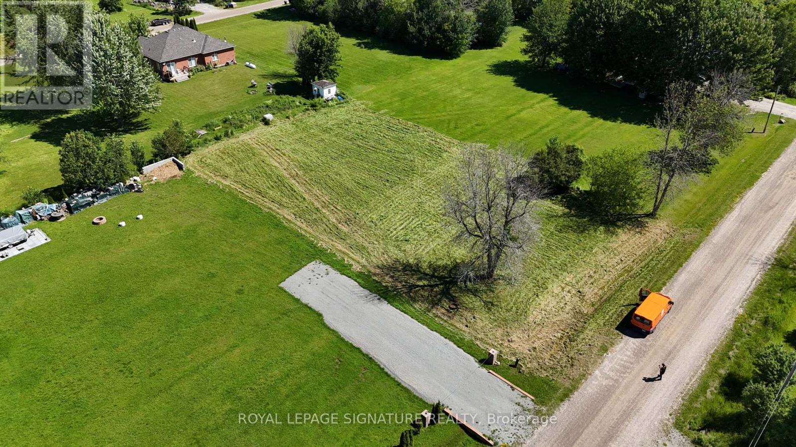 2886 Warren Road, Ramara, Ontario  L0K 1B0 - Photo 4 - S12377019