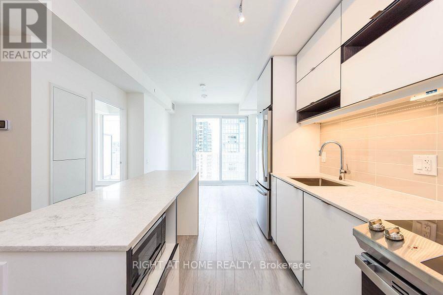 701 - 4065 CONFEDERATION PARKWAY, Mississauga, Ontario