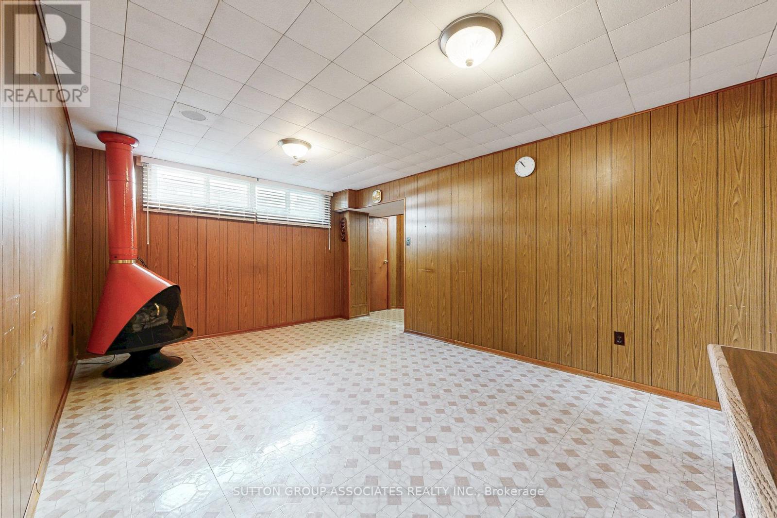 22 Woodenhill Court, Toronto, Ontario  M6M 1K9 - Photo 24 - W12376984