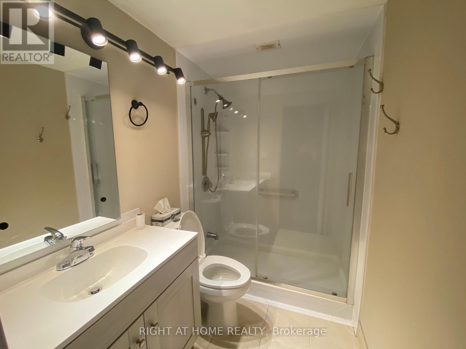 1304 - 240 Scarlett Road, Toronto, Ontario  M6N 4X4 - Photo 12 - W12377027