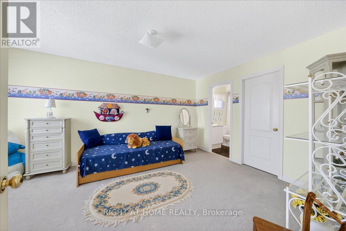 956 Winterton Way, Mississauga, Ontario  L5V 1M6 - Photo 40 - W12377057