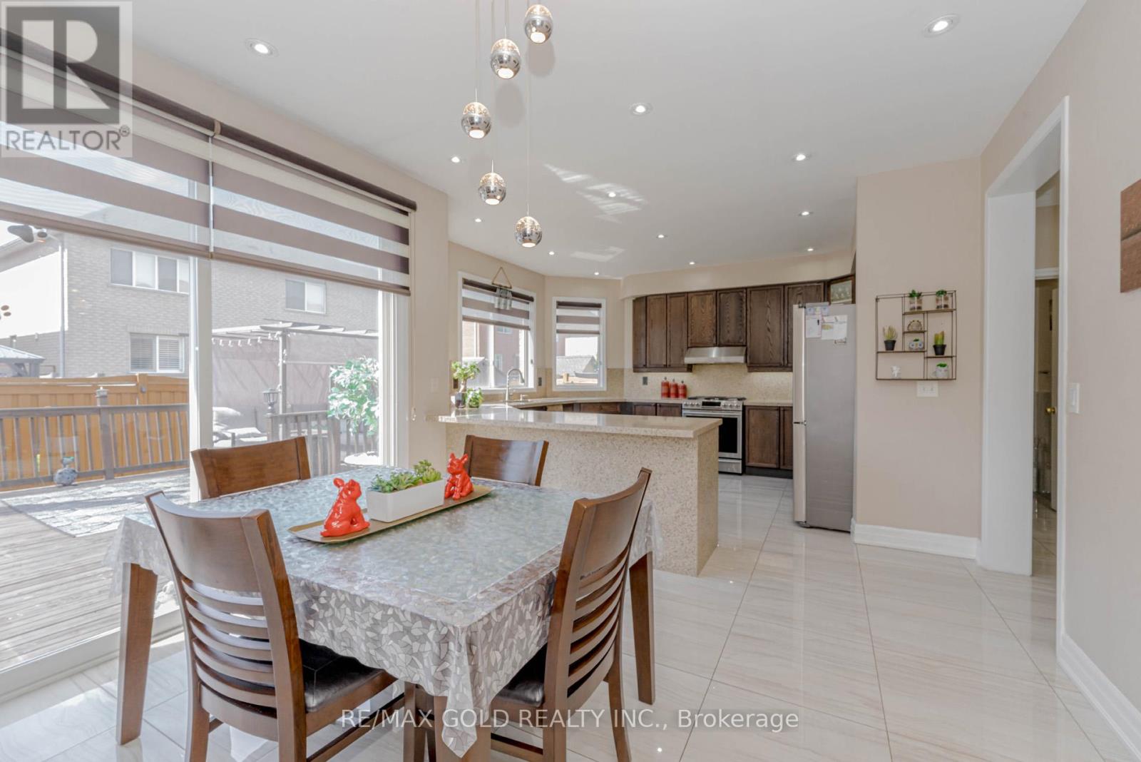 28 Crocker Drive, Brampton, Ontario  L6P 1M8 - Photo 13 - W12377131