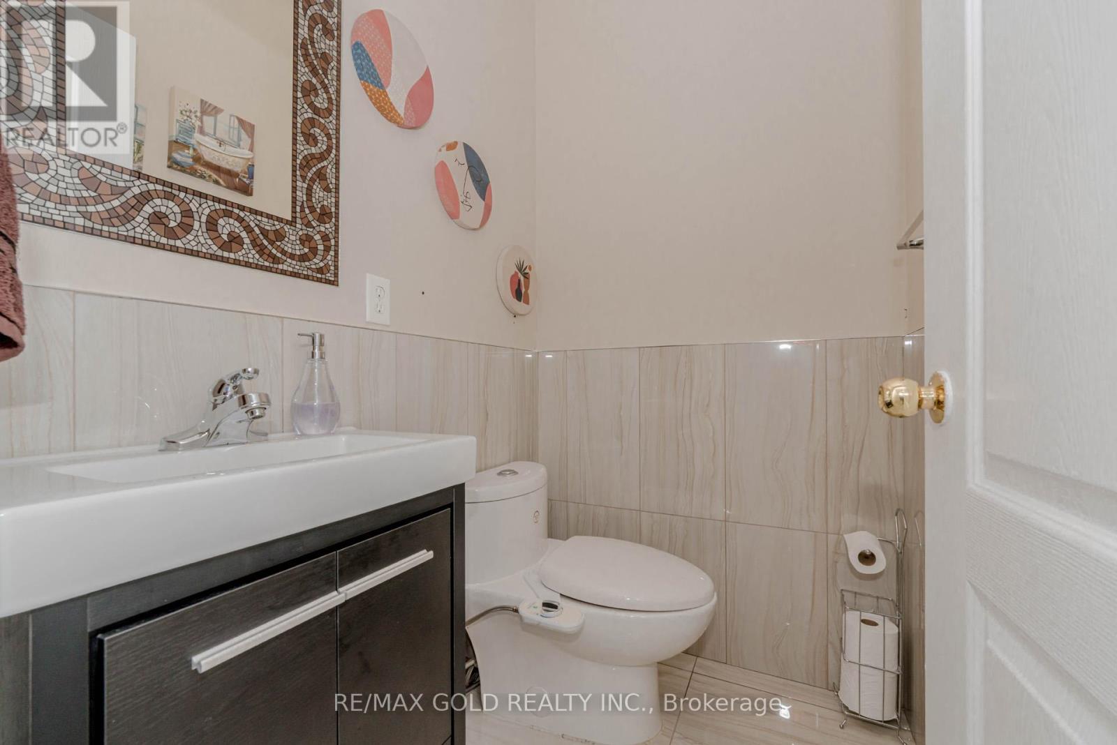 28 Crocker Drive, Brampton, Ontario  L6P 1M8 - Photo 17 - W12377131