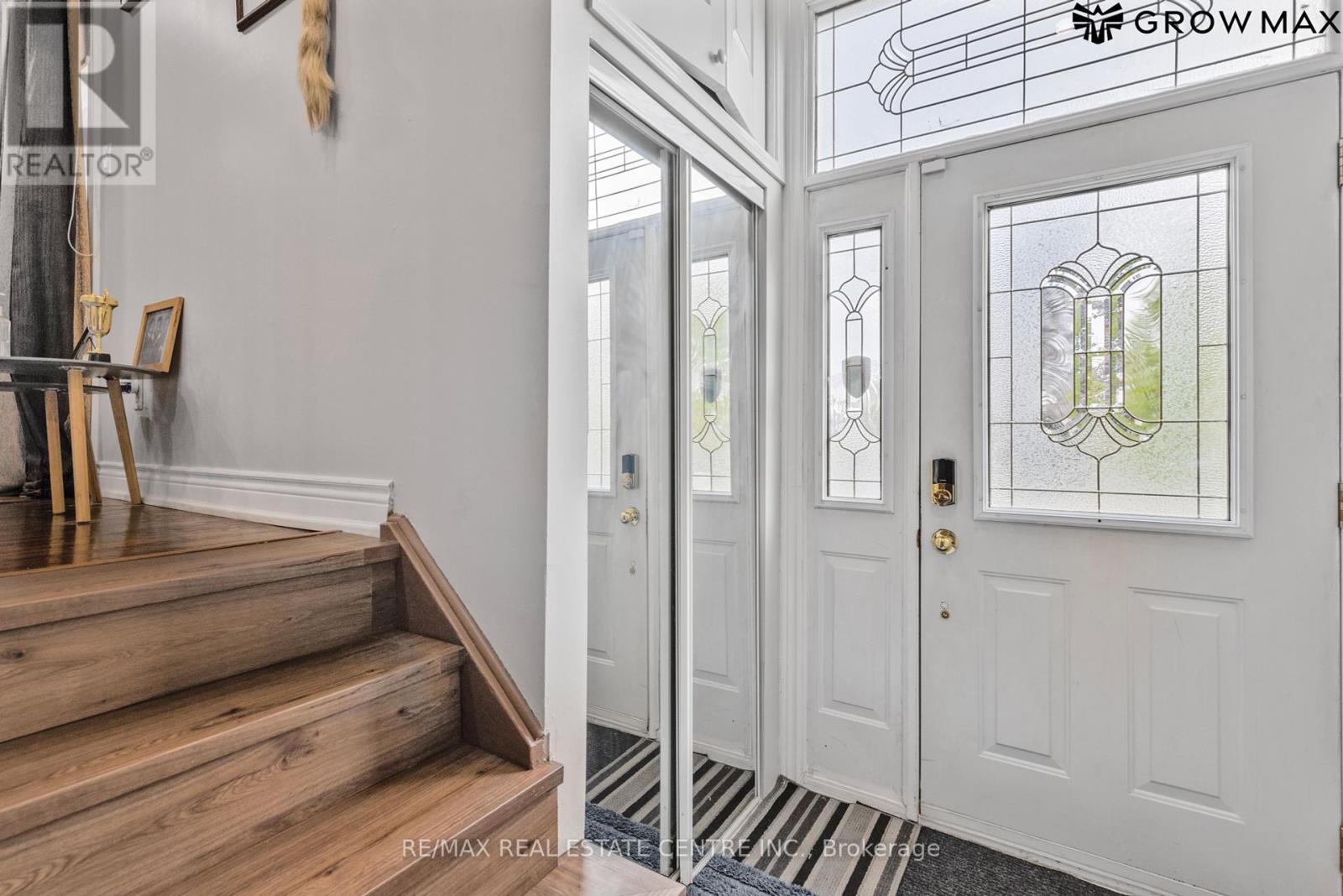 Property at 38 ELDERWOOD PLACE image 5