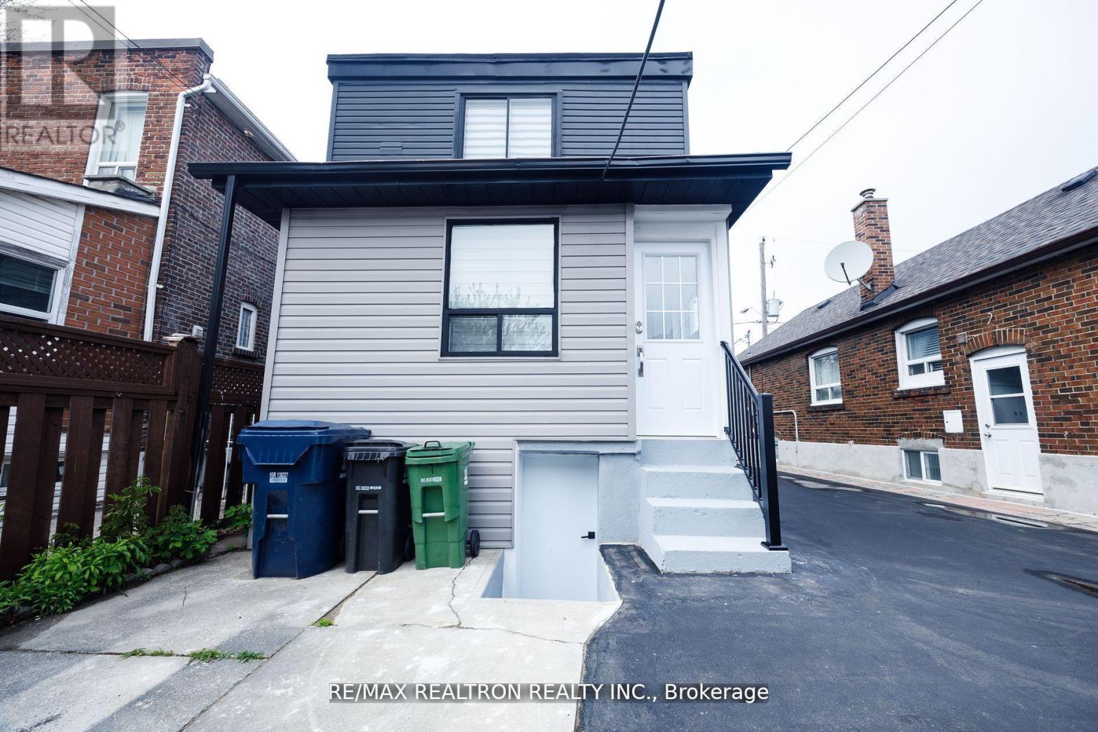 77 Hatherley Road, Toronto, Ontario  M6E 1V8 - Photo 30 - W12377172